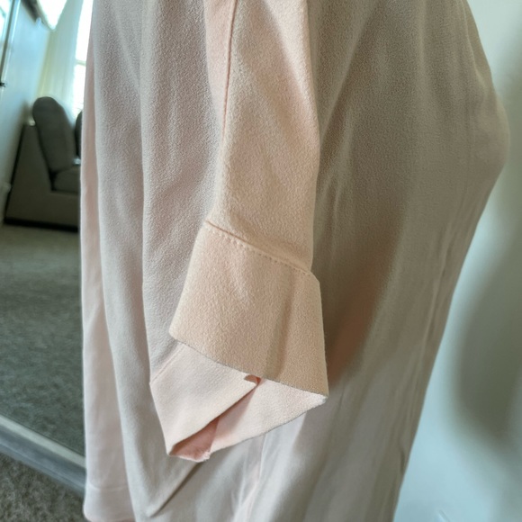 NWT peach dress blouse. Size small. - Picture 4 of 4